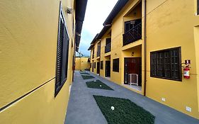 A 500 m Praia Maranduba, casa 2 quartos em Condomínio